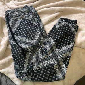 Black Bandana Elastic Jogger Pants